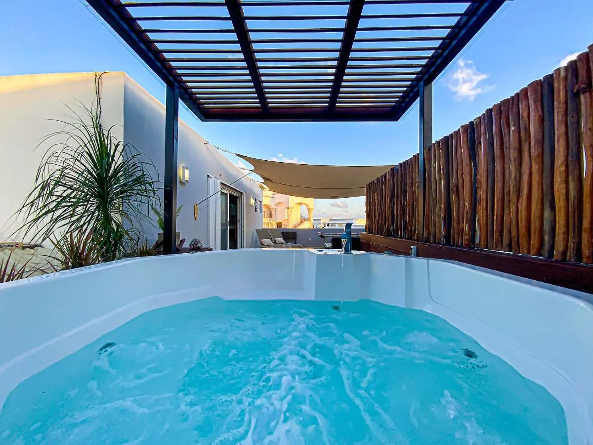 Playa Gem-A Unique Penthouse In Heart Of Downtown! Villa Playa del Carmen Holiday home